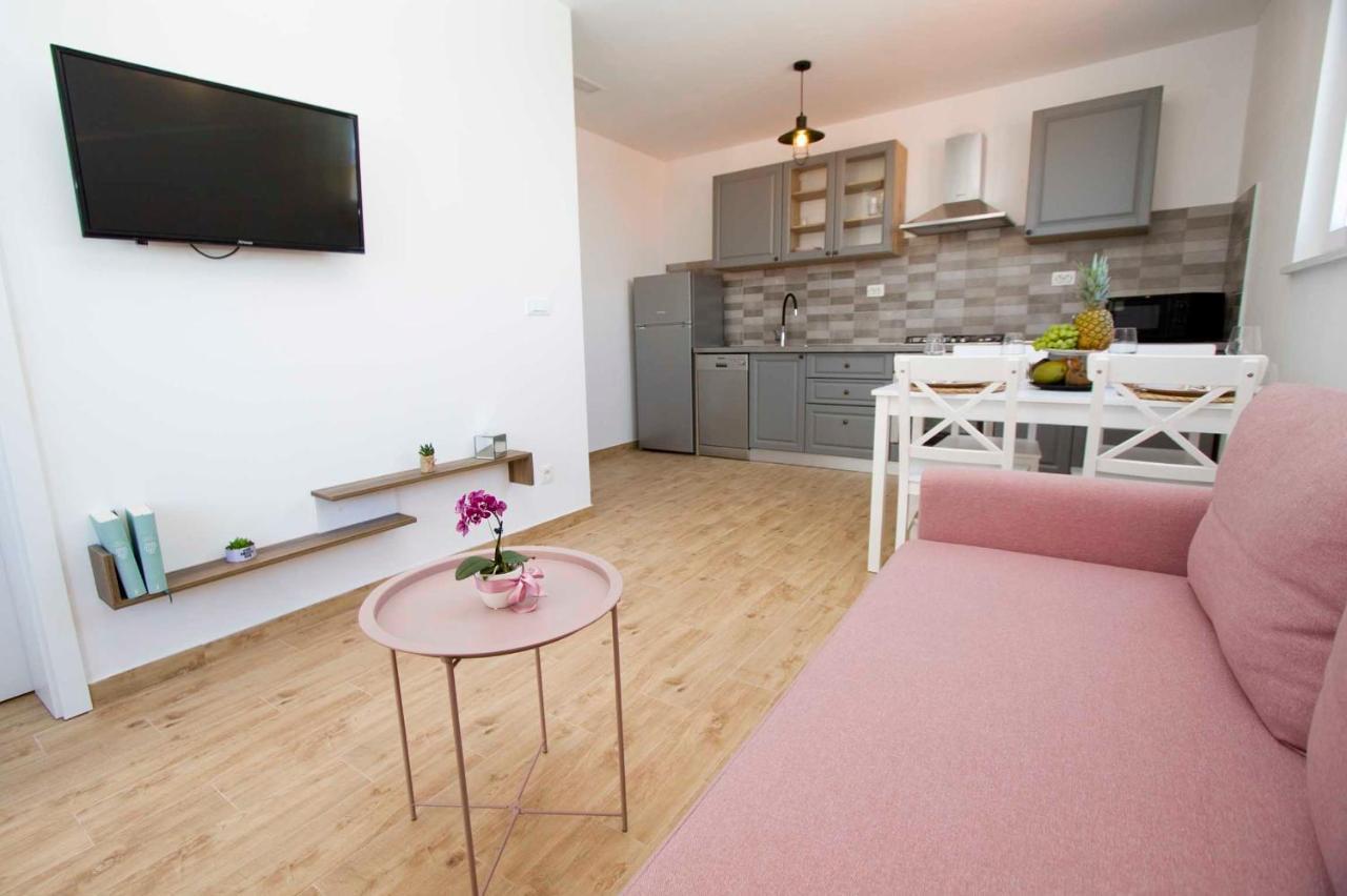 Apartmani Rustica Drasnice Exterior photo